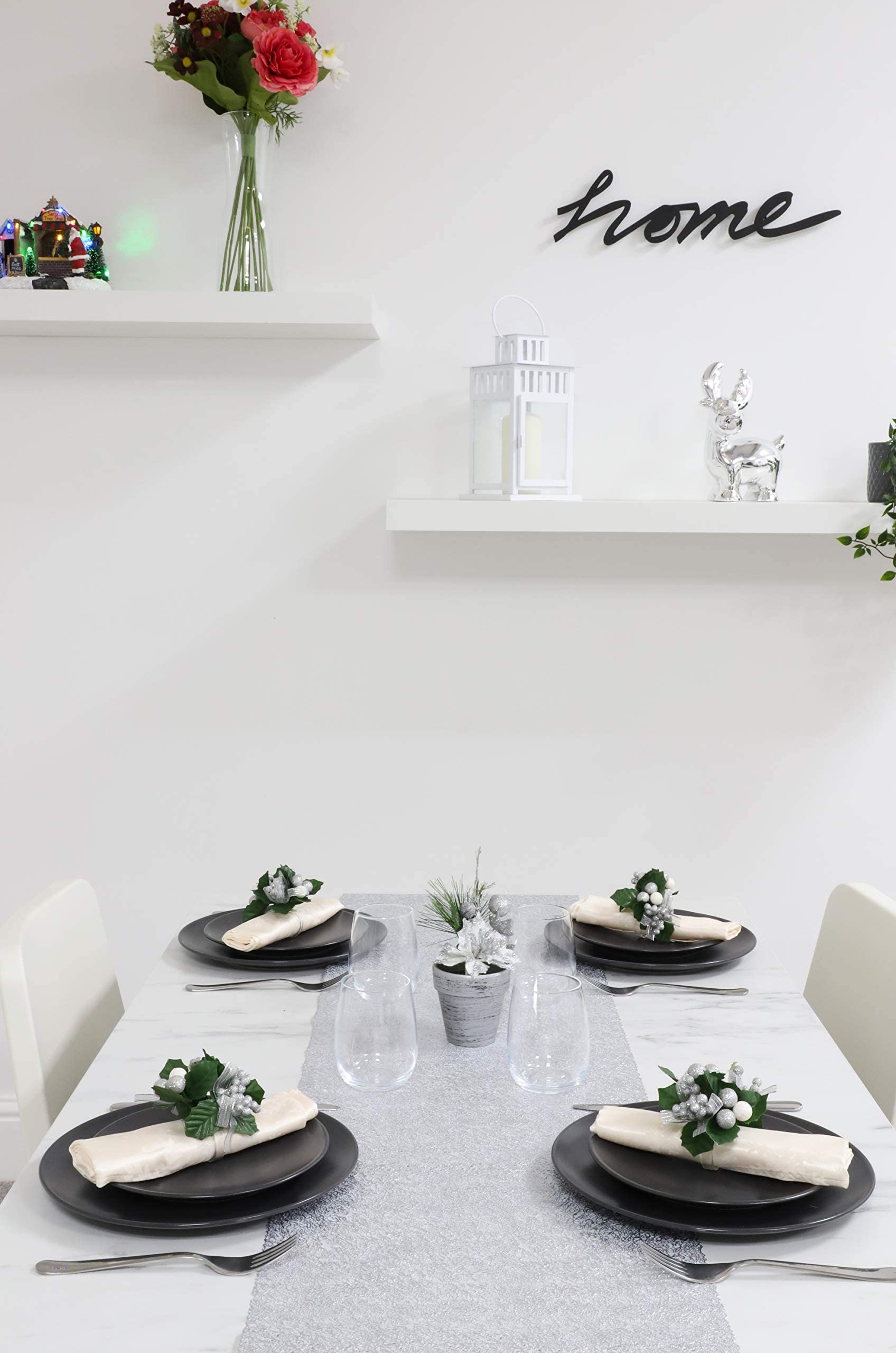 Toyland® 150cm x 33cm Mesh Table Runner - Everyday/Christmas Tableware (Silver)