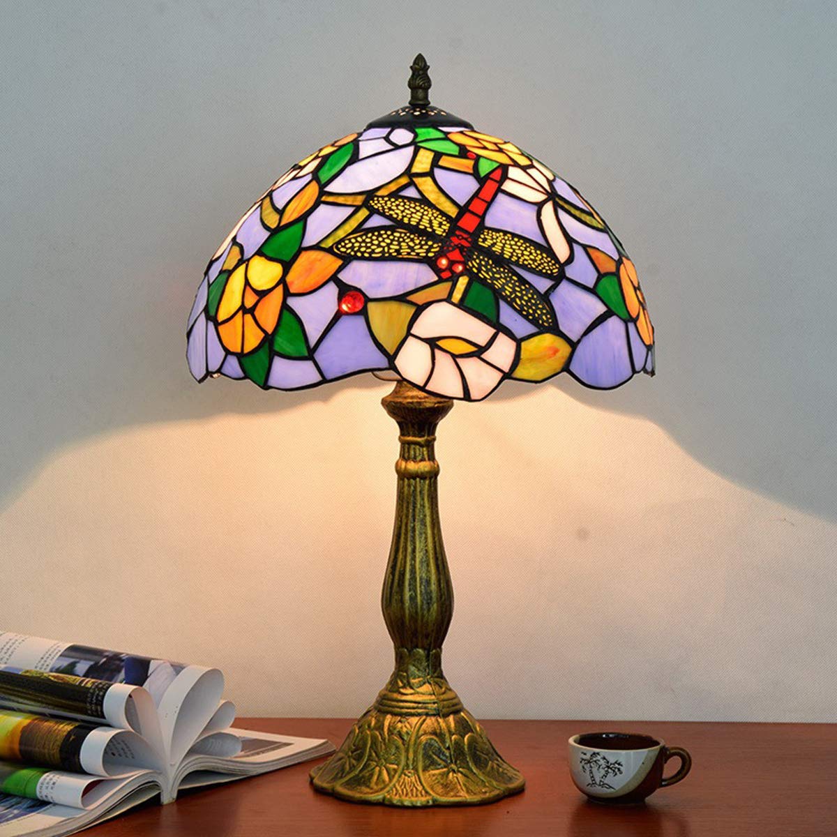 Lampa stołowa w stylu vintage, Biurko American Pastoral Dragonfly Rose Tablep Witraż Lampka nocna do salonu Sypialnia Barek Kawowy, 12 cali