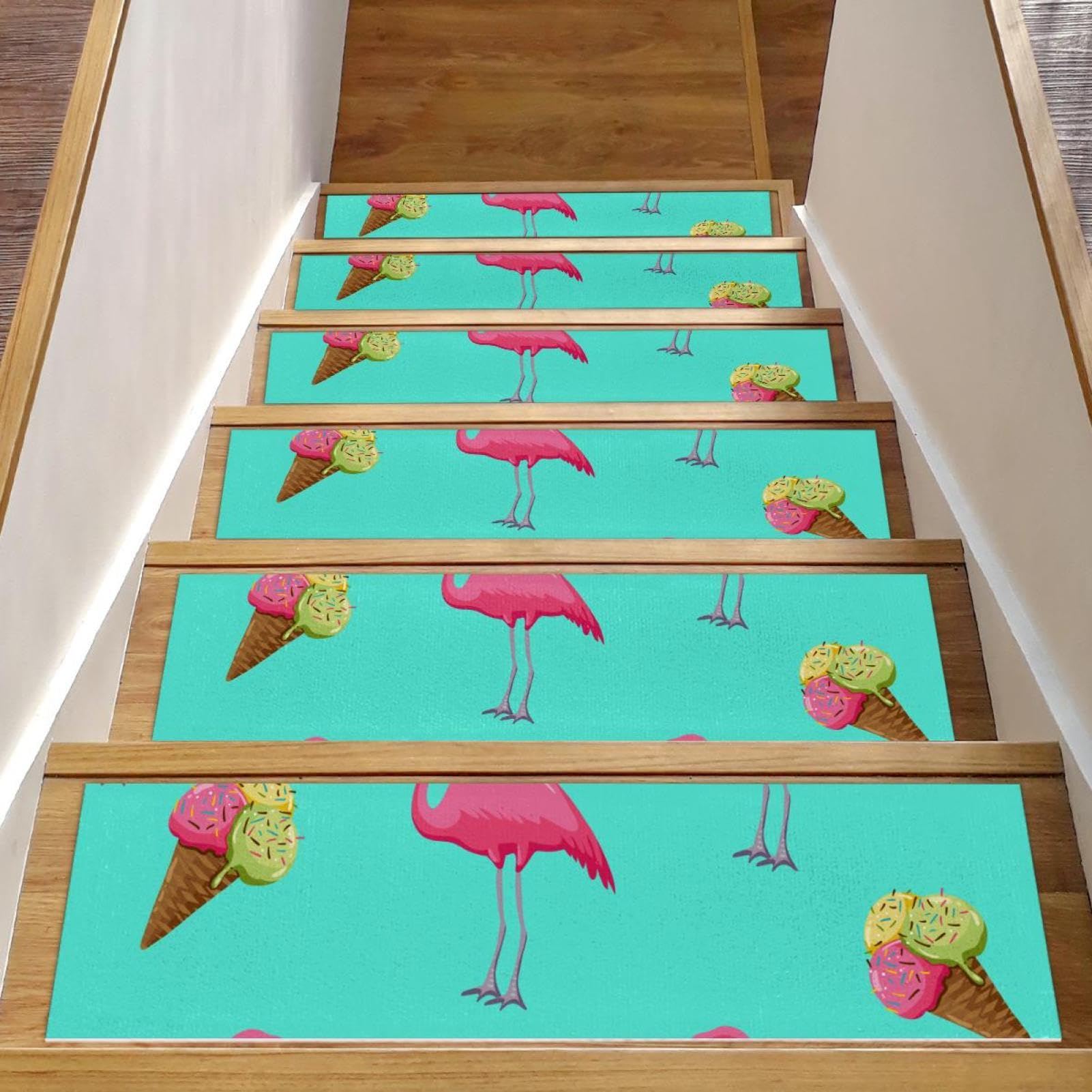 Tapete para niños y ancianos con diseño de helado que llena de alegría y seguridad tu escalera