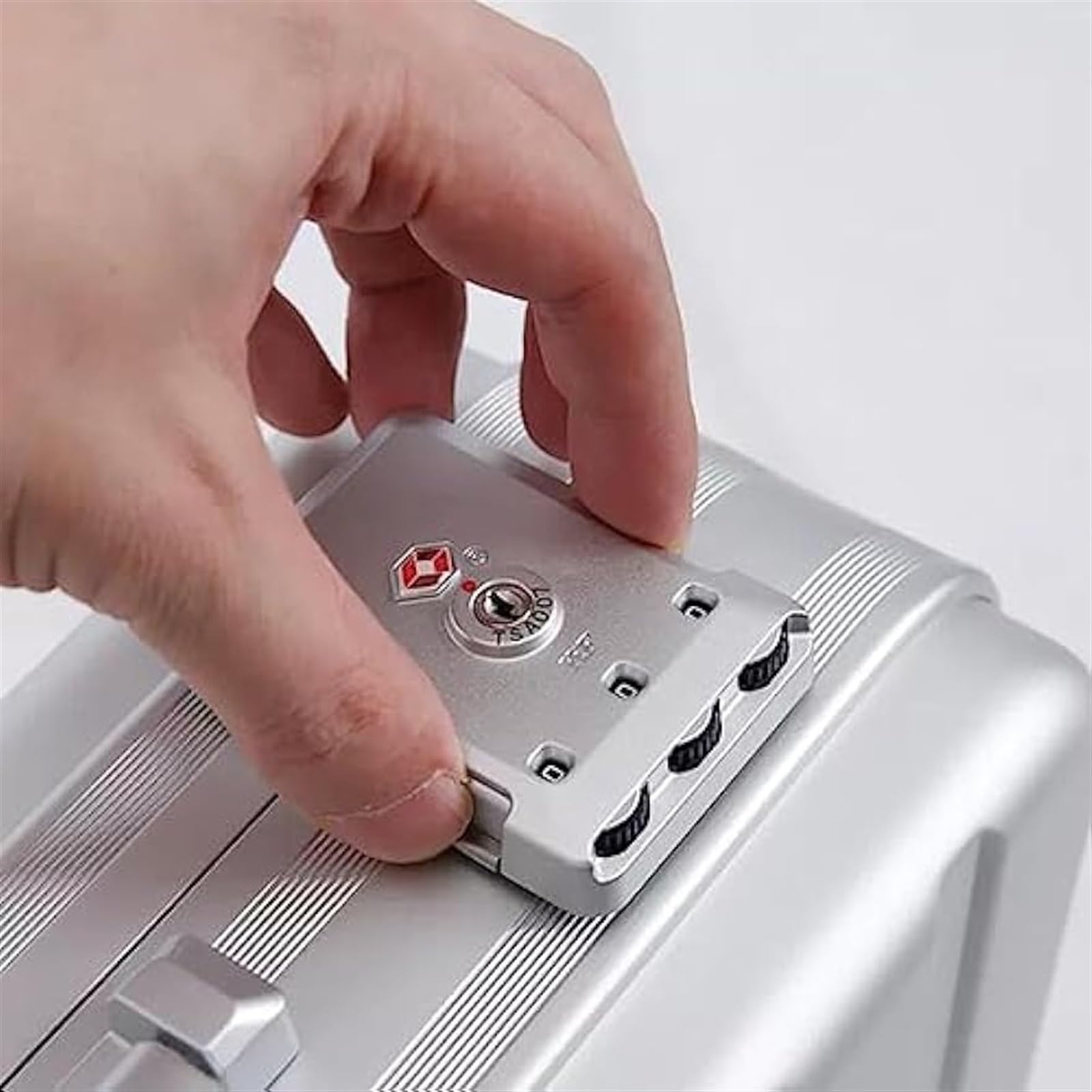 Maletín de aleación de aluminio con bloqueo de contraseña, portador de archivos seguro para laptop, kit médico, dinero en efectivo y documentos, estuche de almacenamiento portátil de mano, Silver