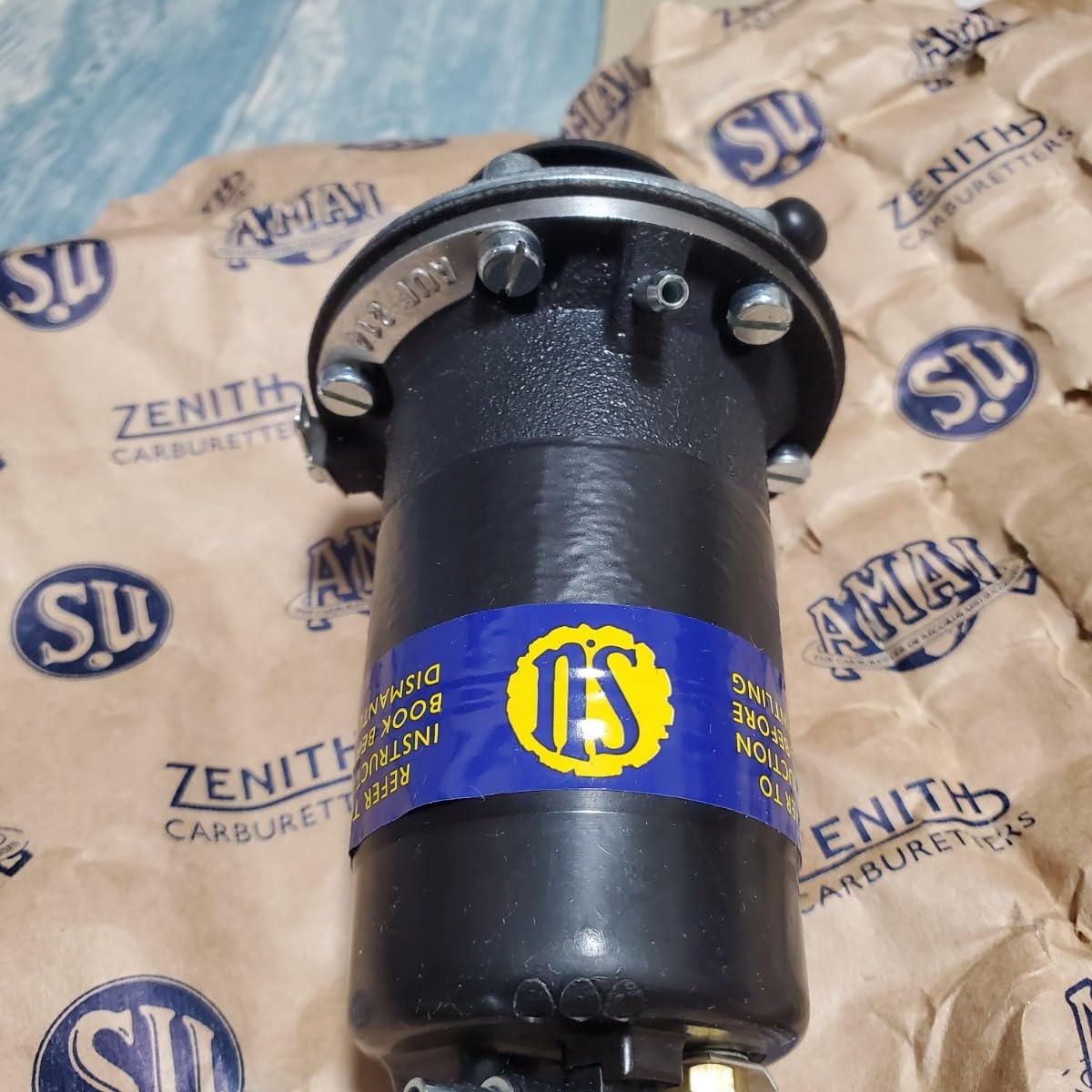 Amazon.co.jp: SU純正電磁ポンプ AUF214 ローバーミニ 燃料ポンプ