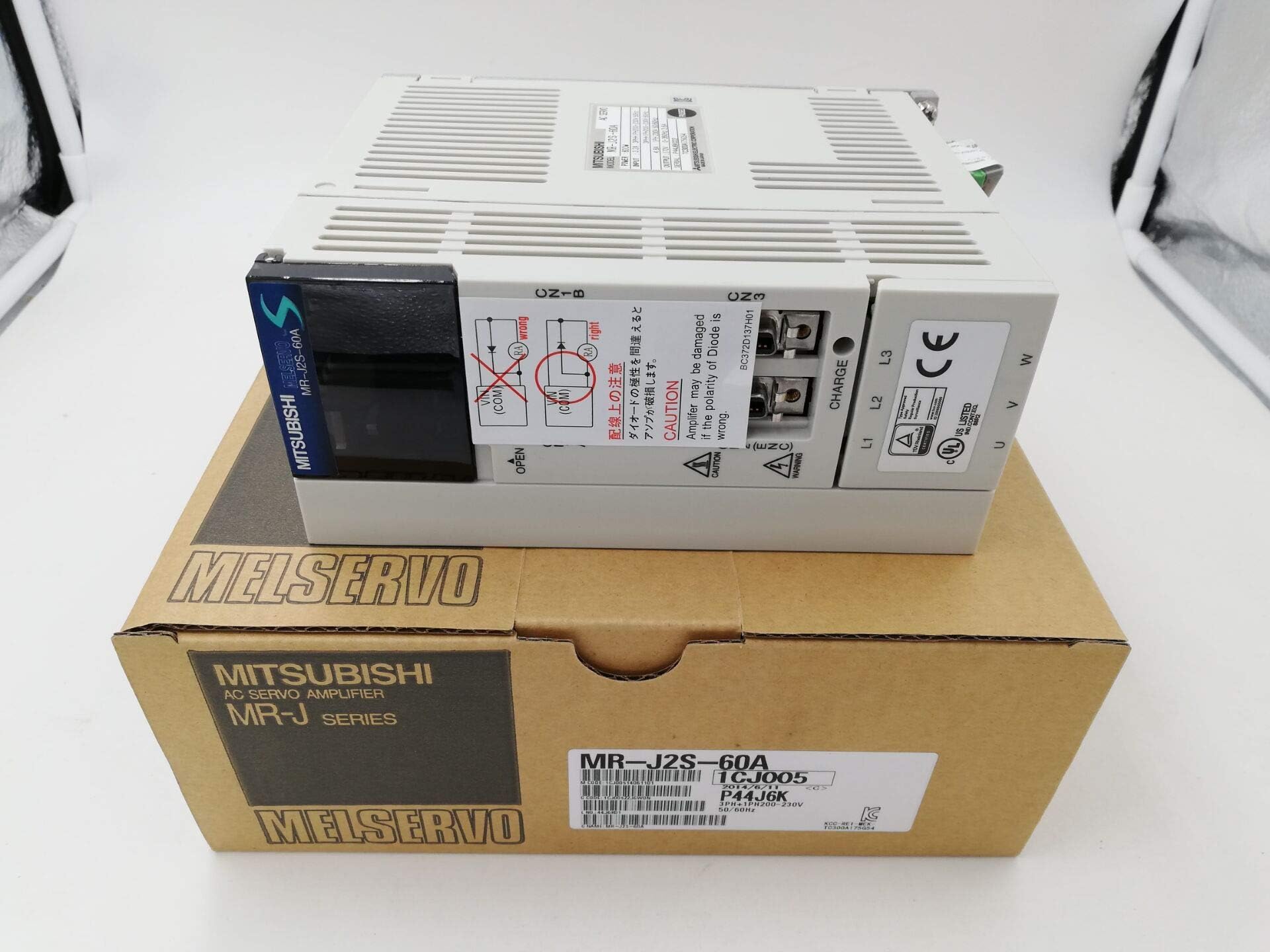 100% New Mitsubishi Servo Drive MR-J2S-60A In Box MRJ2S60A