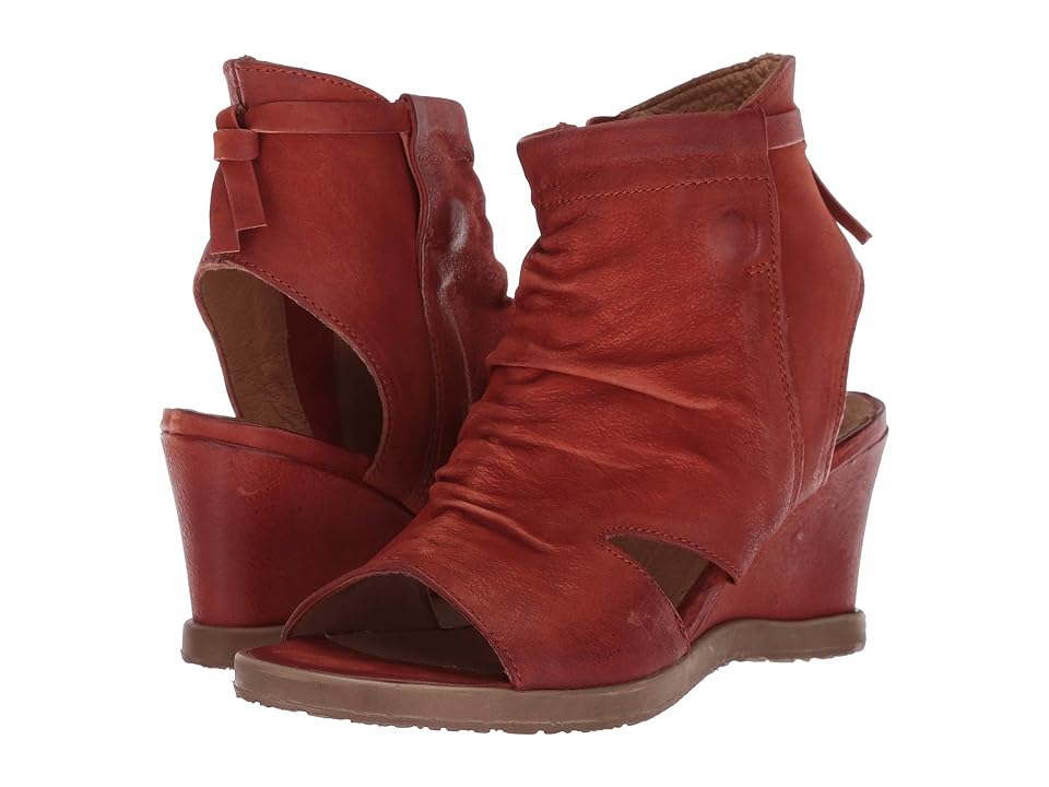 

Miz Mooz Becca (Rust) Women's Clog/Mule Shoes, Red