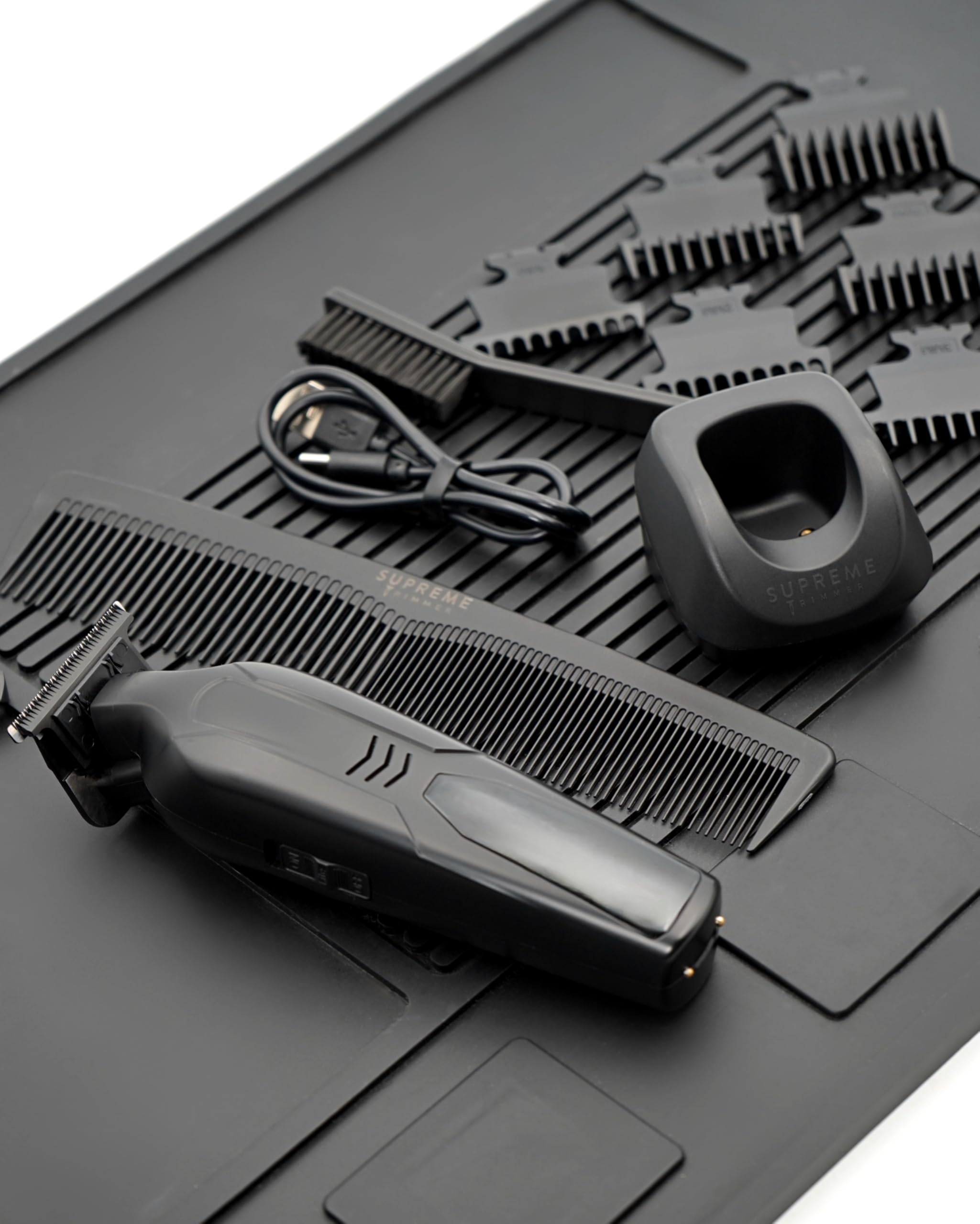 Supreme Trimmer Vader Lite ST3700 – Professioneller kabelloser Friseurauskleidung & Detailer, 120 Minuten Laufzeit, 7000 U/min Motor, Zero Gap DLC T-Blade, USB-C Schnellladung, Bart, Haare & Körper