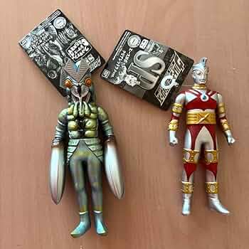 ★コレ333　ウルトラマン怪獣消しゴム　ババルウ星人　メタリック　ゴールド ☆コレ333 ウルトラマン怪獣消しゴム ババルウ星人 メタリック