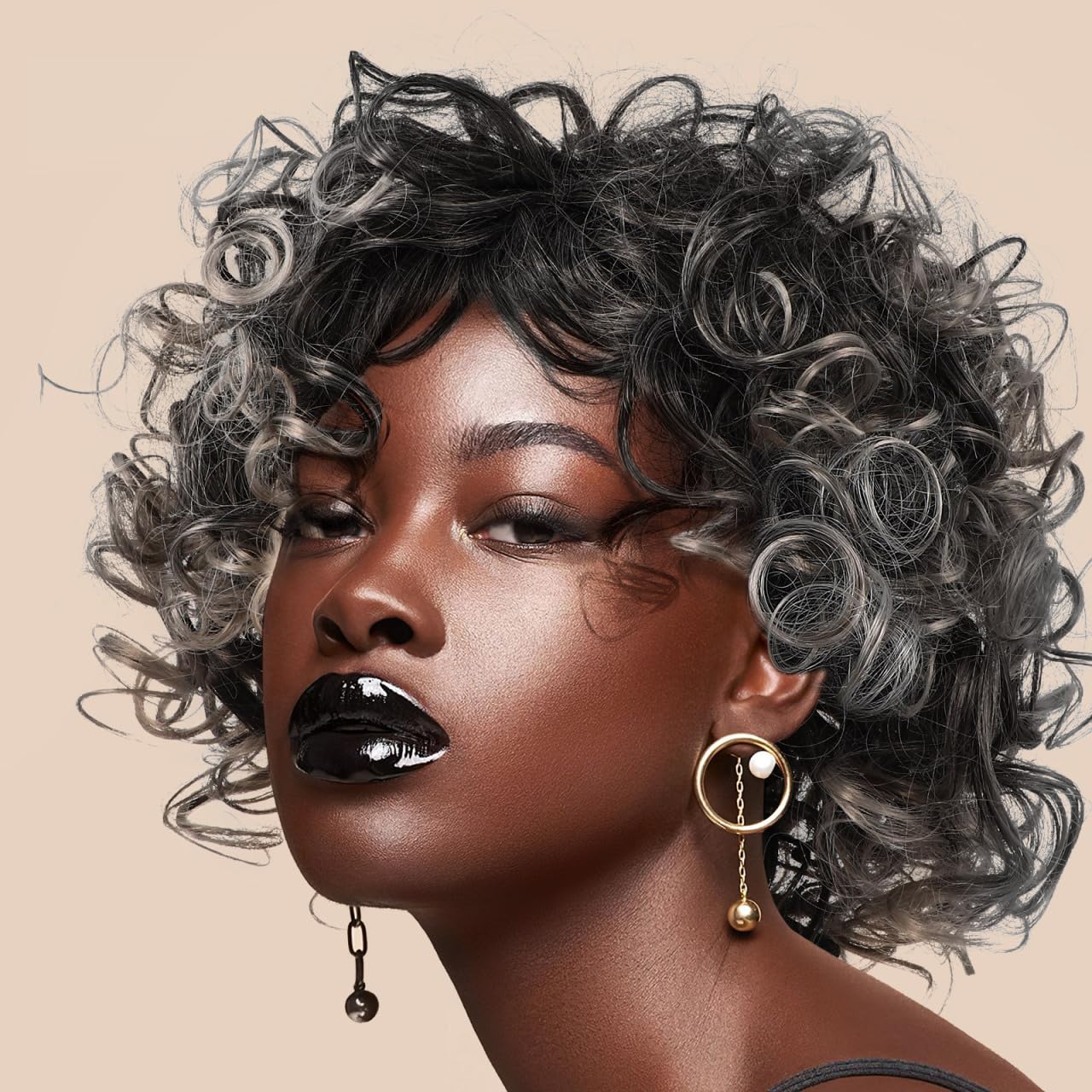minkissy Short Curly Afro Wig Black to Silver Gray Synthetic Hairpiece for Women Daily Wear Halloween Cosplay - Image 3