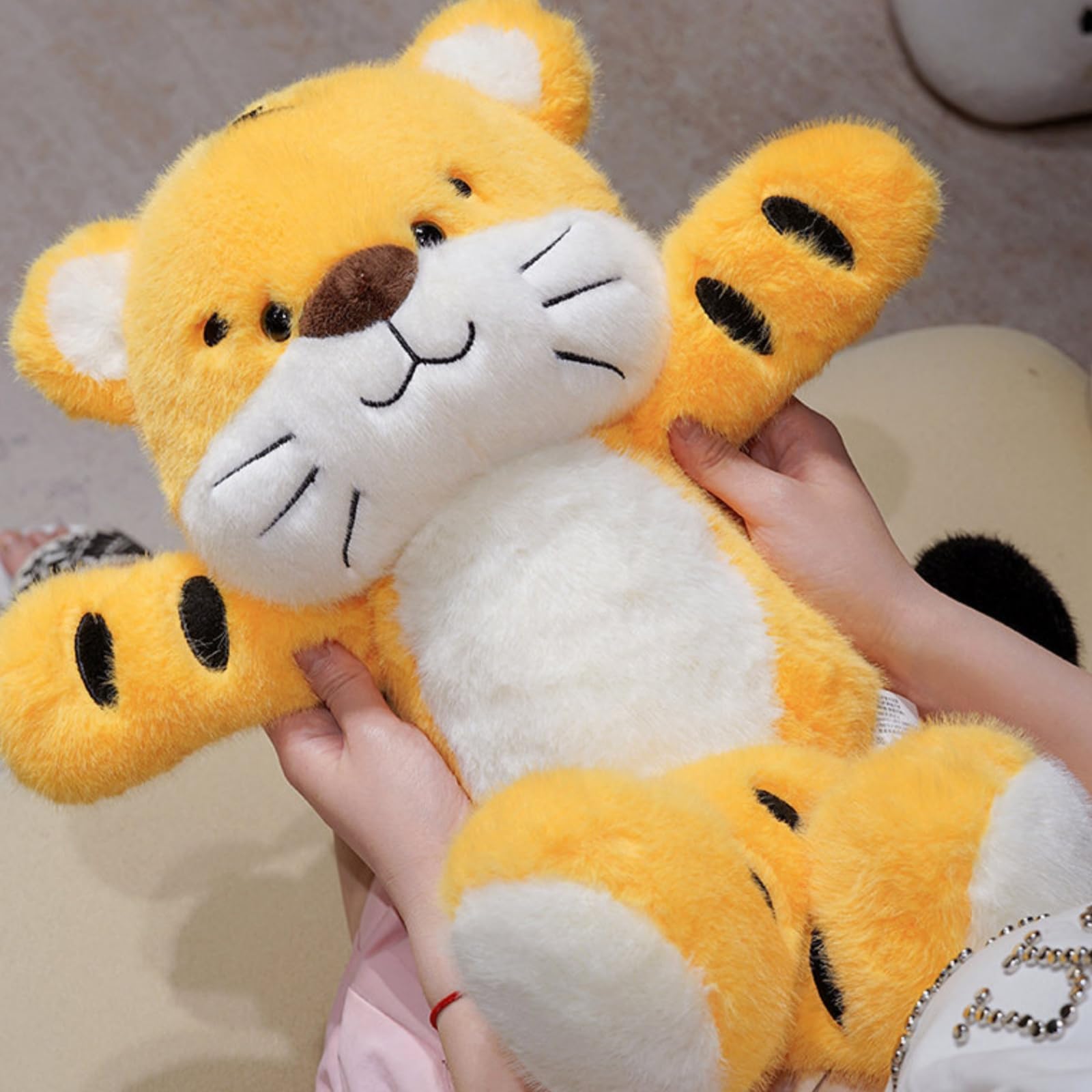 Kuscheltier Tiger,Plüschtier,Weichem Plüschmaterial,Stofftier,Geschenk Kinder,Soft Toy,Plüsch Spielzeug Tiger Plüschtier,Flauschiger Stofftier zum Spielen,Gemütliches Schmusetie (70cm)