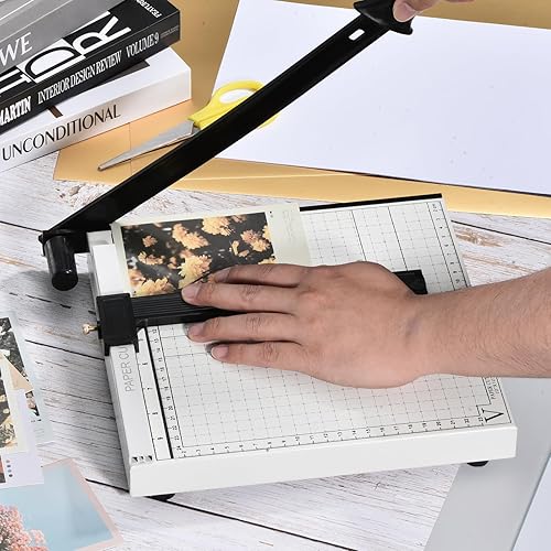 Miniatura 5 de YOKIVE Cortador de papel B4 apilado, cortador de papel de 12 hojas de metal, mango ergonómico, ideal para el hogar, oficina, uso diario (blanco,