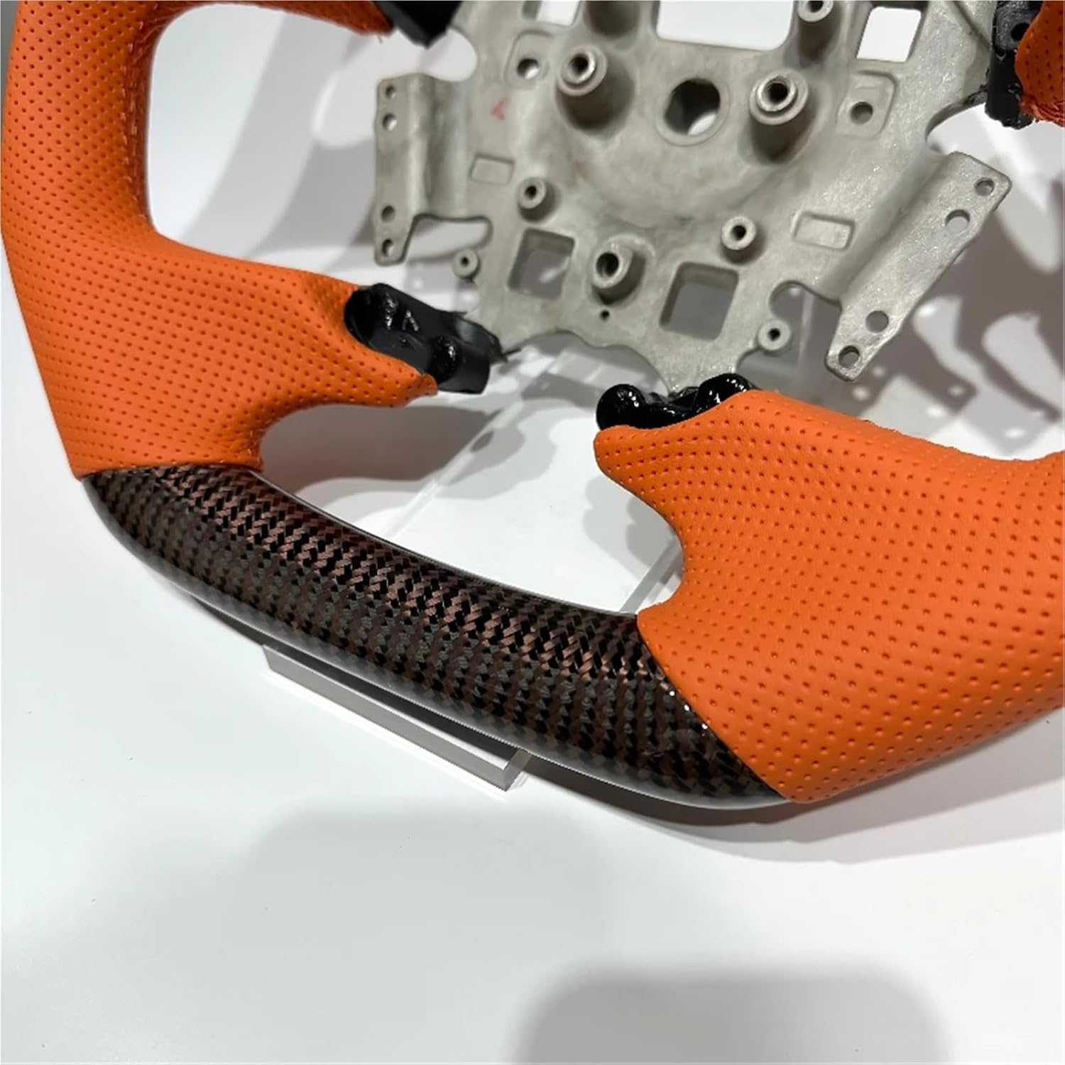 Car Accessories For Falcon FG FGX XR8 Coffee Carbon Fiber Steering Wheel For Ford Xr6 Fg Mk2 Perforated