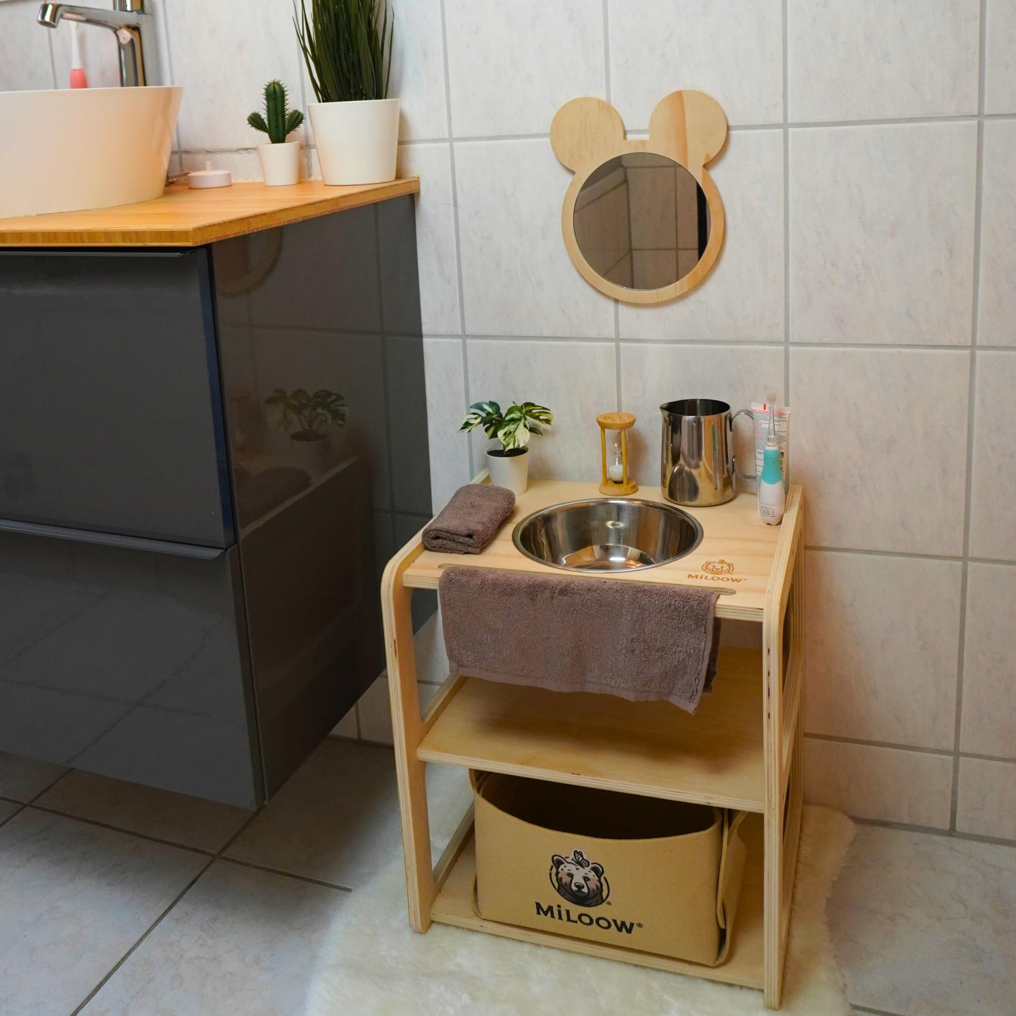 Lavabo Montessori per Bambini in Legno (40x35x45 cm) con Specchio Orsetto, Clessidra, Asciugamano e Cestino – Autonomia, Igiene e Apprendimento per Cucina e Bagno