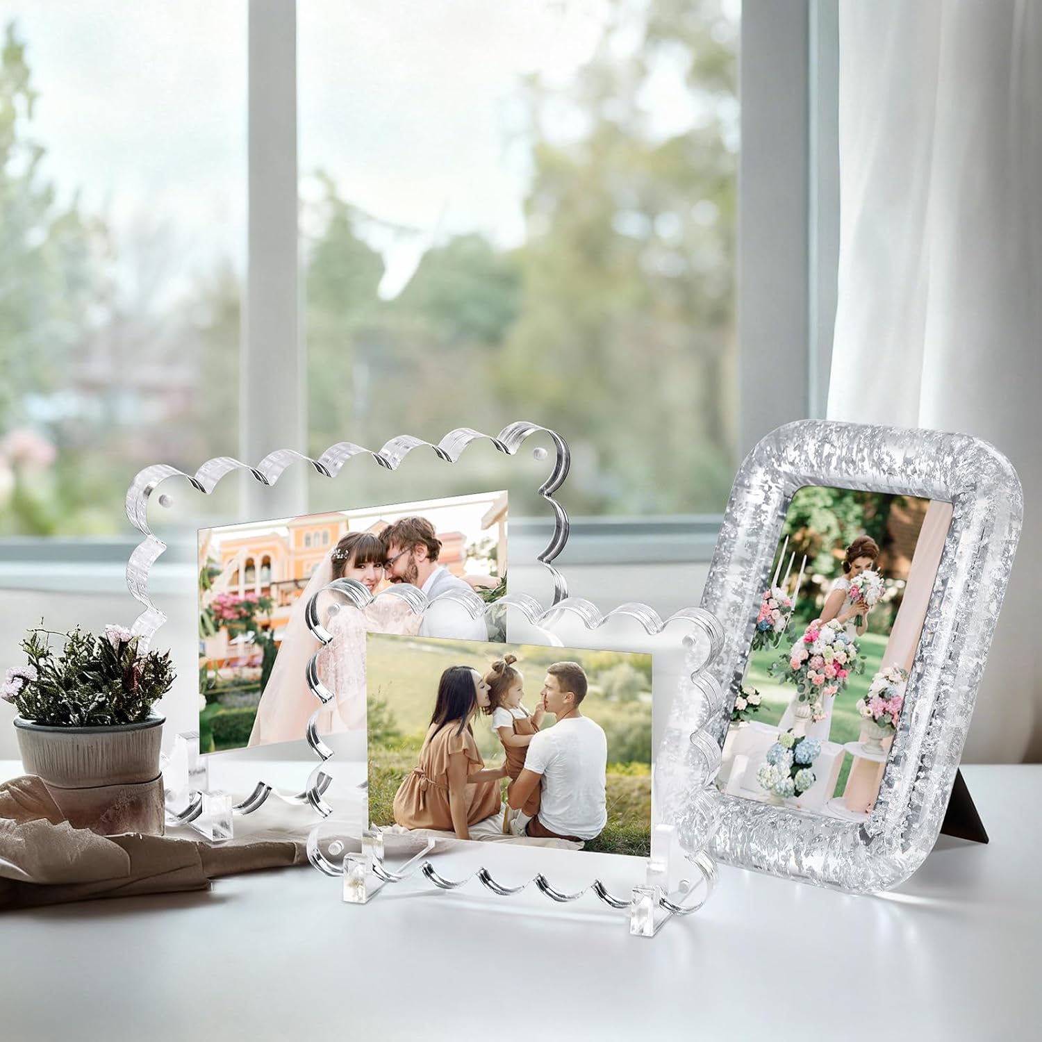 2 Pack Acrylic Scalloped Photo Frames,Clear Desktop Picture Frames with Anti-Tip Stand(4x6in and3.5x5in), Double Sided Display for Home/Office Decor