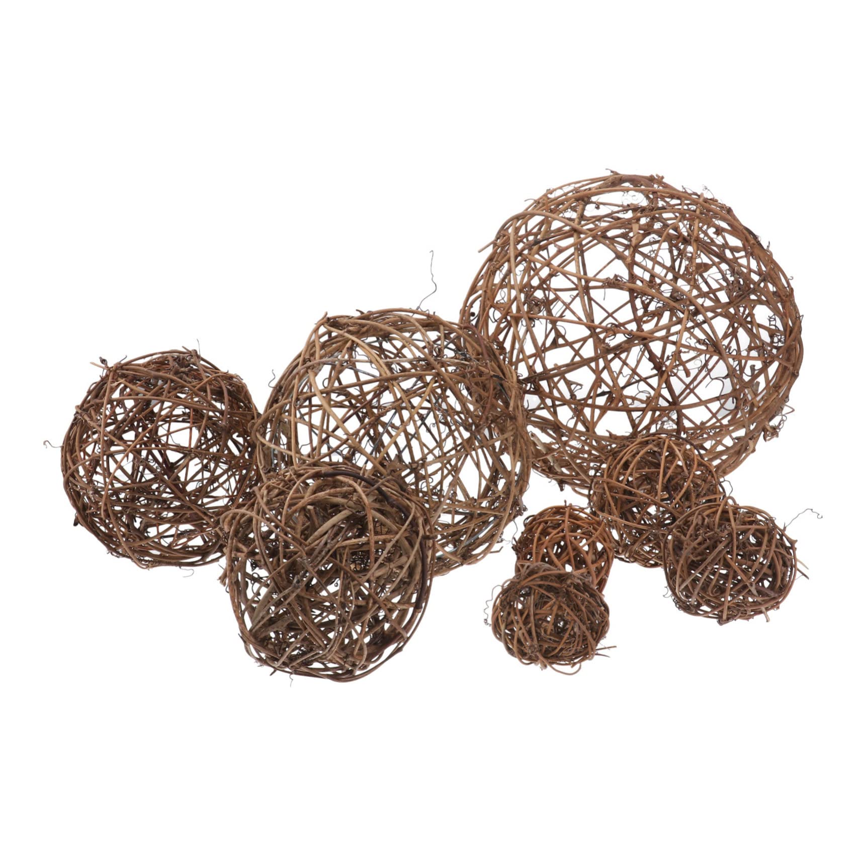 Boules de rotin naturel pour enrichir une décoration de table vide ou un vase transparent