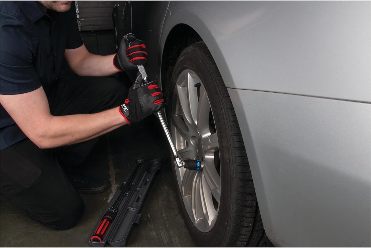 Performance Tool W32120 1/2-in Drive Flex Handle Home Improvement Hand Tool, Silver, 18-Inches