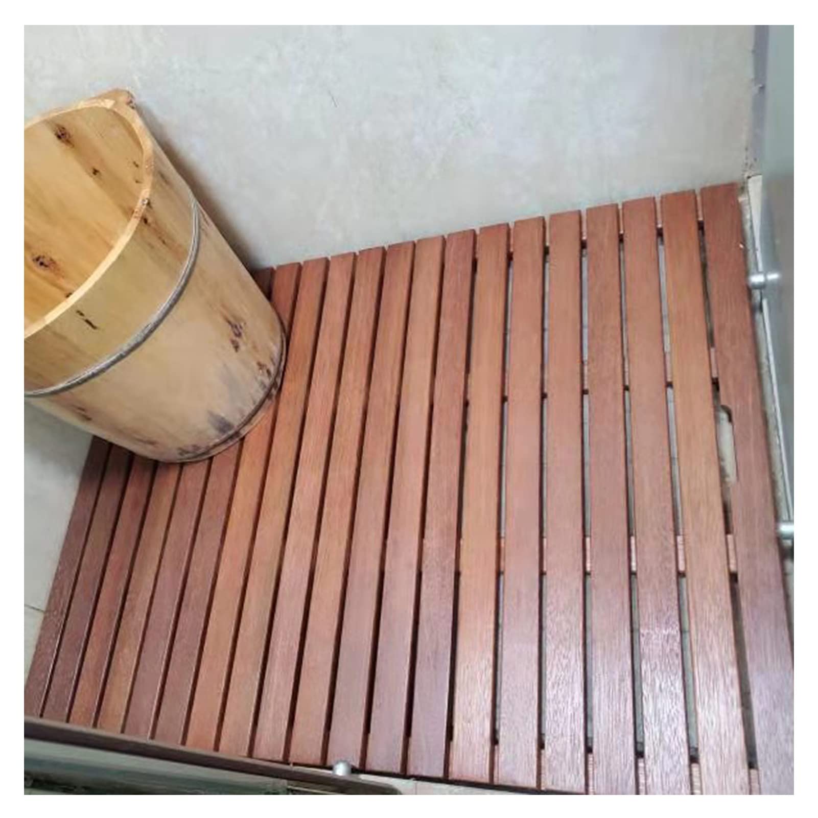 Tapis de douche antidérapant en bambou pour éviter les glissades sur le sol de la salle de bain