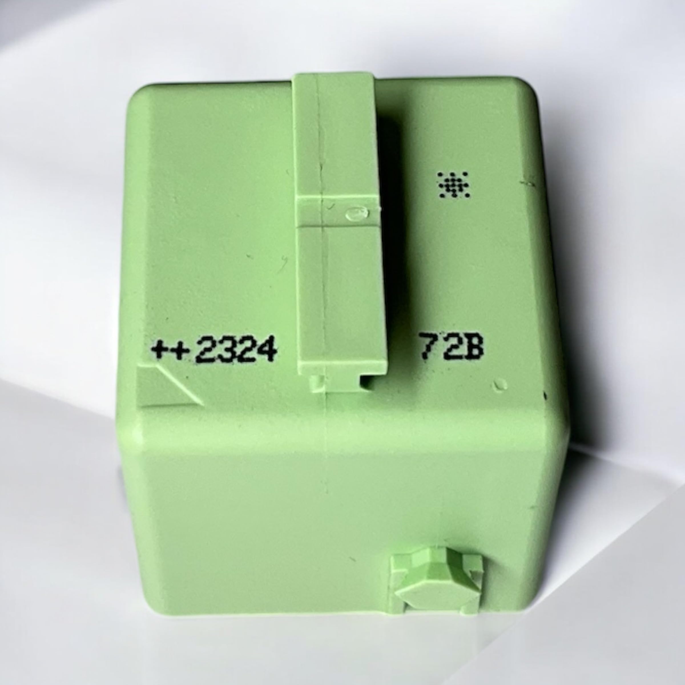 BMW Relé multiusos original corriente principal blanco verde 61368373700