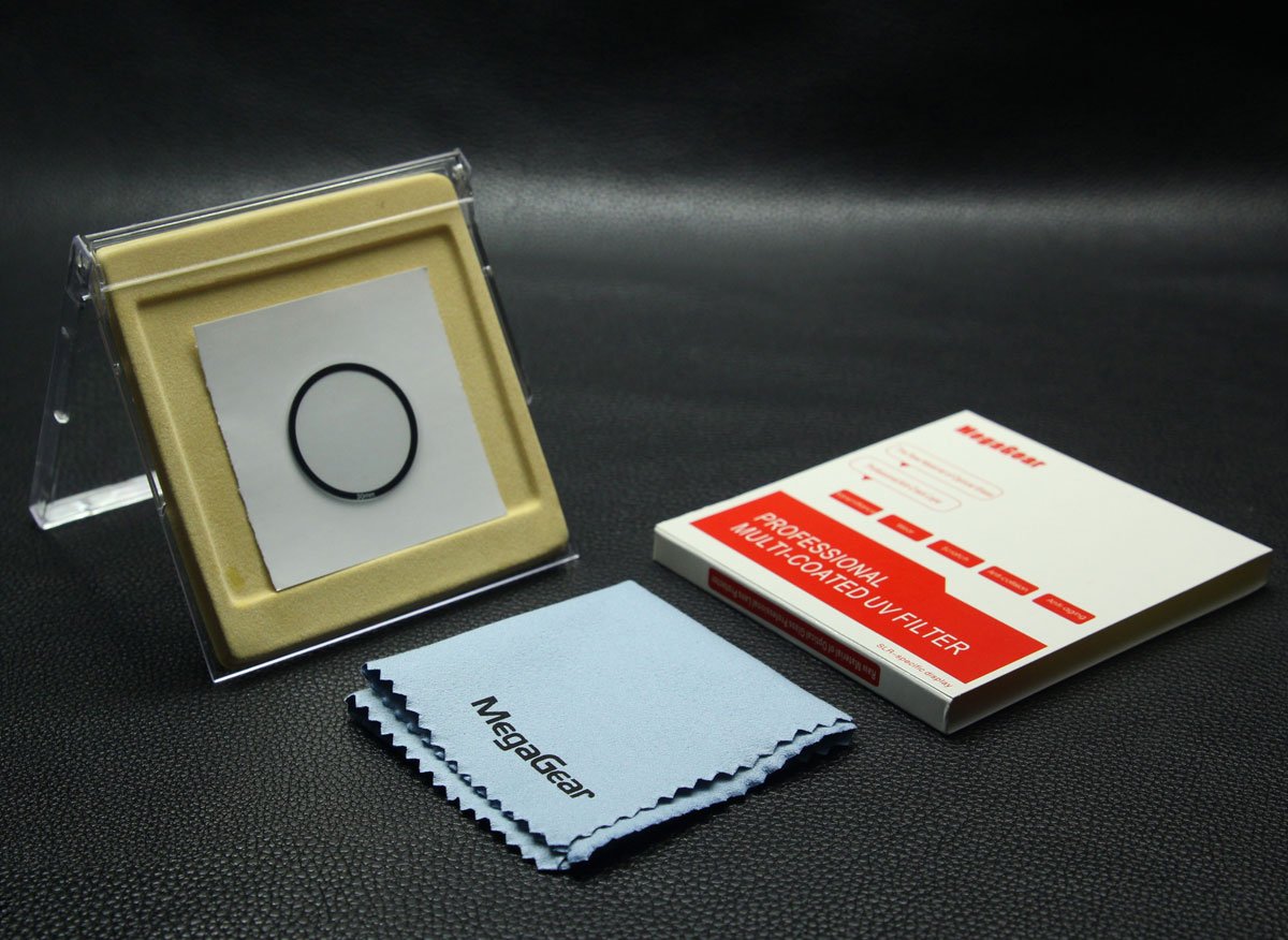 MegaGear - Multi-Coated ARMOR LENTE UV FILTRO Sony Cyber-shot DSC-RX100M V, DSC-RX100, RX100M II, RX100M III, RX100 IV DSC-RX100M V