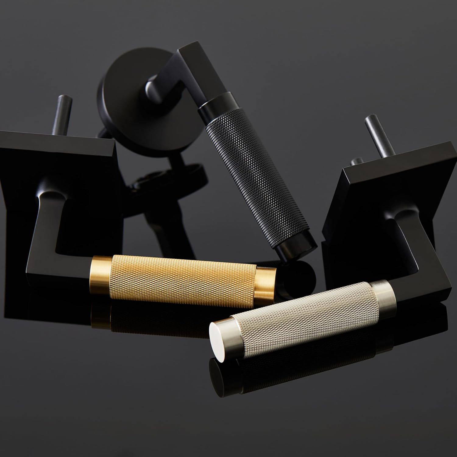 Explore Hardware London Solid Brass Privacy Door Lever – Matte Black Locking Handle for Bedroom or Bathroom Doors