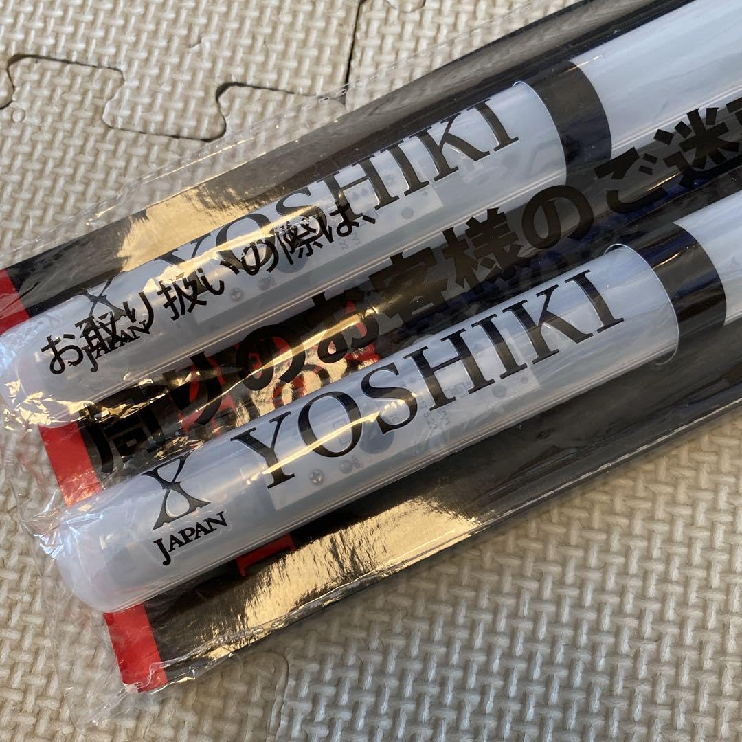 Amazon.co.jp: 品XJAPAN ドラムスティック型ライト YOSHIKI : おもちゃ