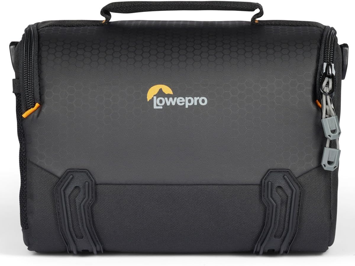 Lowepro Adventura SH 160 III 4L Shoulder Bag for Viewfinder and Full Frame Mirrorless Cameras, Black