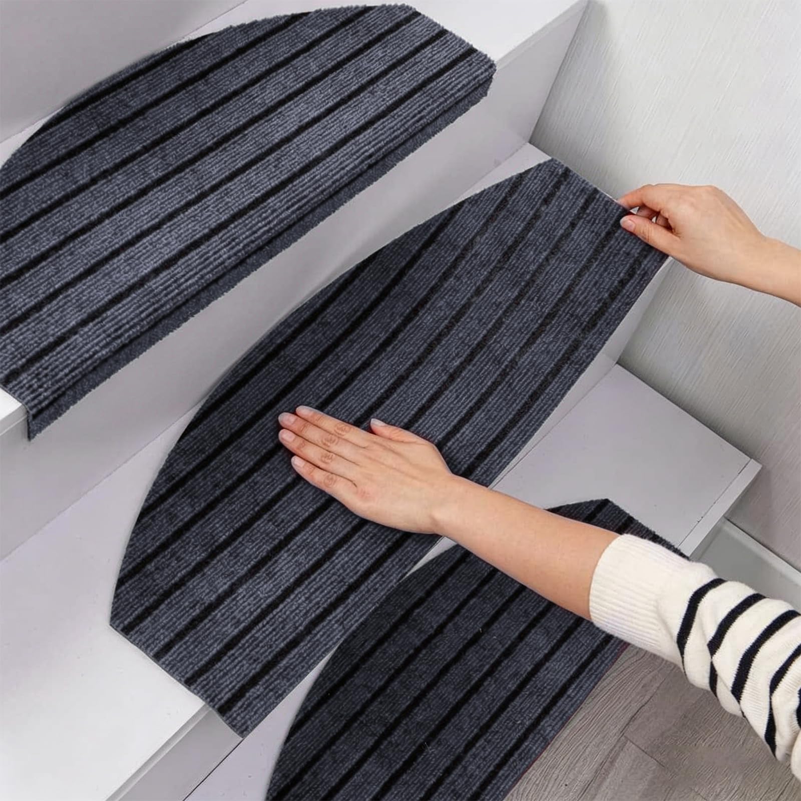 Stufenmatten Innen rutschfest 15 Stück 60x 24 cm Treppenteppich Selbstklebend Mit 100% Polyester TPE -Rücken, Schutz Treppenstufen Matten für Kinder, Älteste und Haustiere (Dunkelgrau)