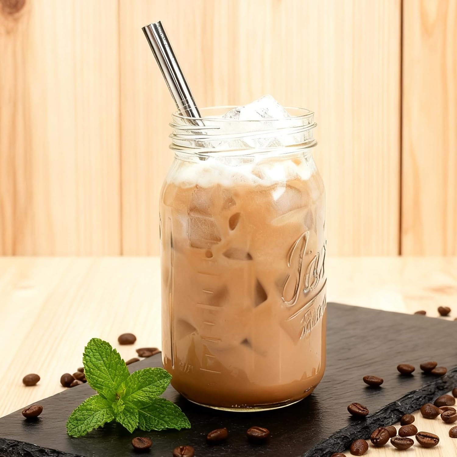 Mapoxy 6-Pack Mason Jars Cups with Plastic Lids & Straws, 32oz Wide Mouth Glass Cups with Leak-proof Plastic Lids, Reusable Drinking Jars for Juices, Smoothies, Iced Coffee & Food Storage