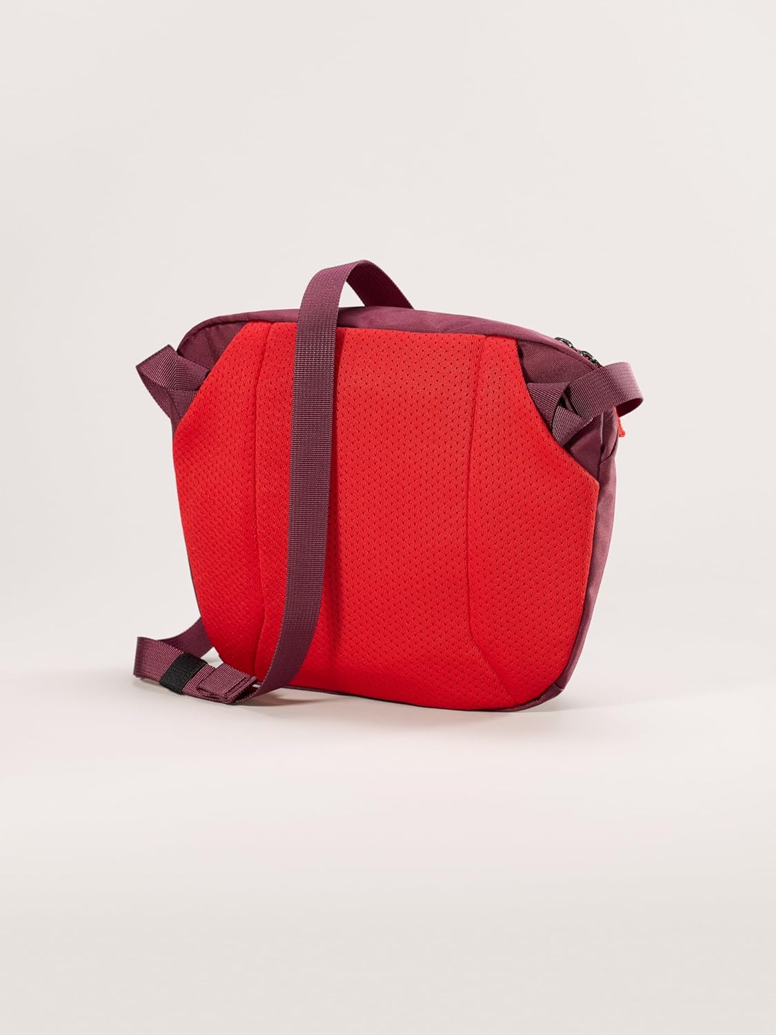 Arc'teryx Mantis 2 Waist Pack Unisex | Versatile 2.5L Waist Pack - Image 8