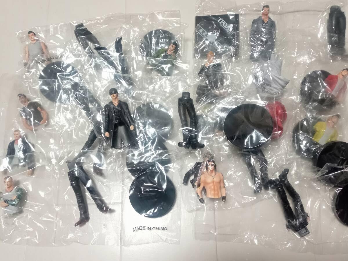 クローズ BLACKLIST 河内鉄生 武装戦線 フィギュア クローズ ワースト 武装戦線 河内鉄生 戸川将太 フィギュア - メルカリ