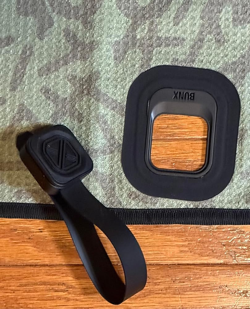 BUNX GOLF TOWEL | SQUIGGY