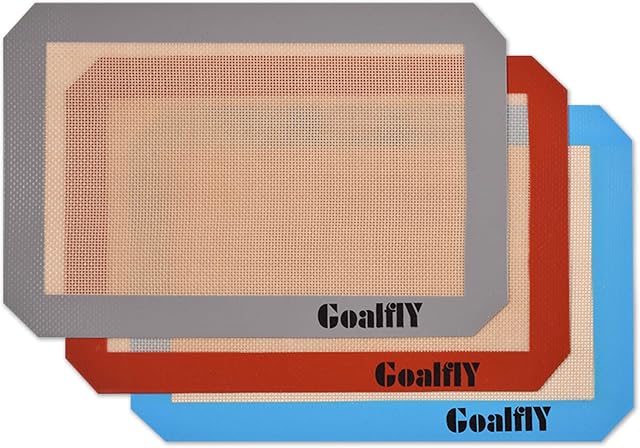 Silicone Baking Mat Sheet (30 x 20 cm), 3 Pieces Non-Stick Baking Mat Set (Red, Blue, Grey), Heat-Resistant, Reusable Silicone Mat for Microwave Oven, Baking Tray, Baking Pan