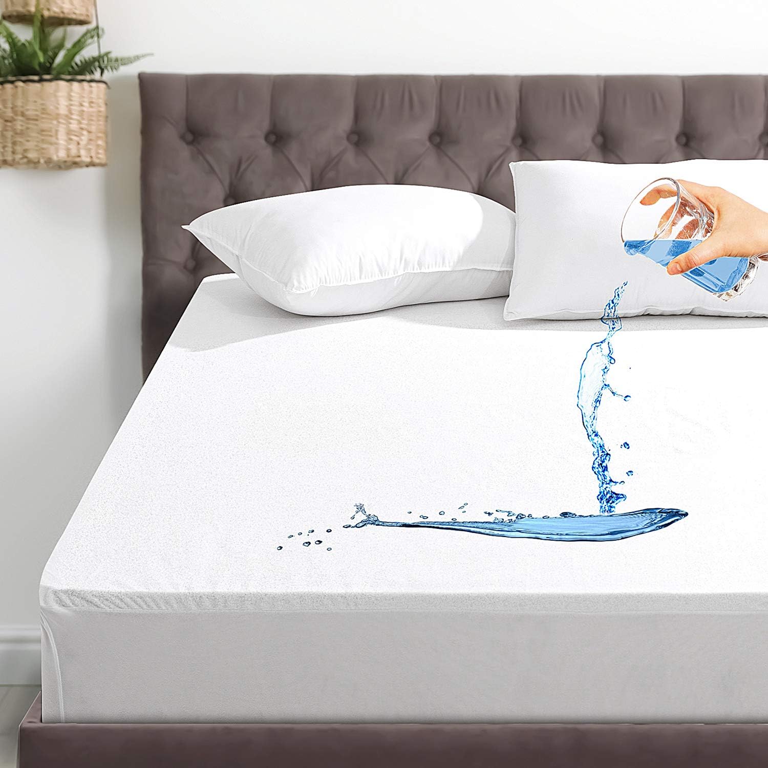 Queen Mattress Protector Waterproof Bed Protectors Mattress Pad Cover with Deep Pocket1
