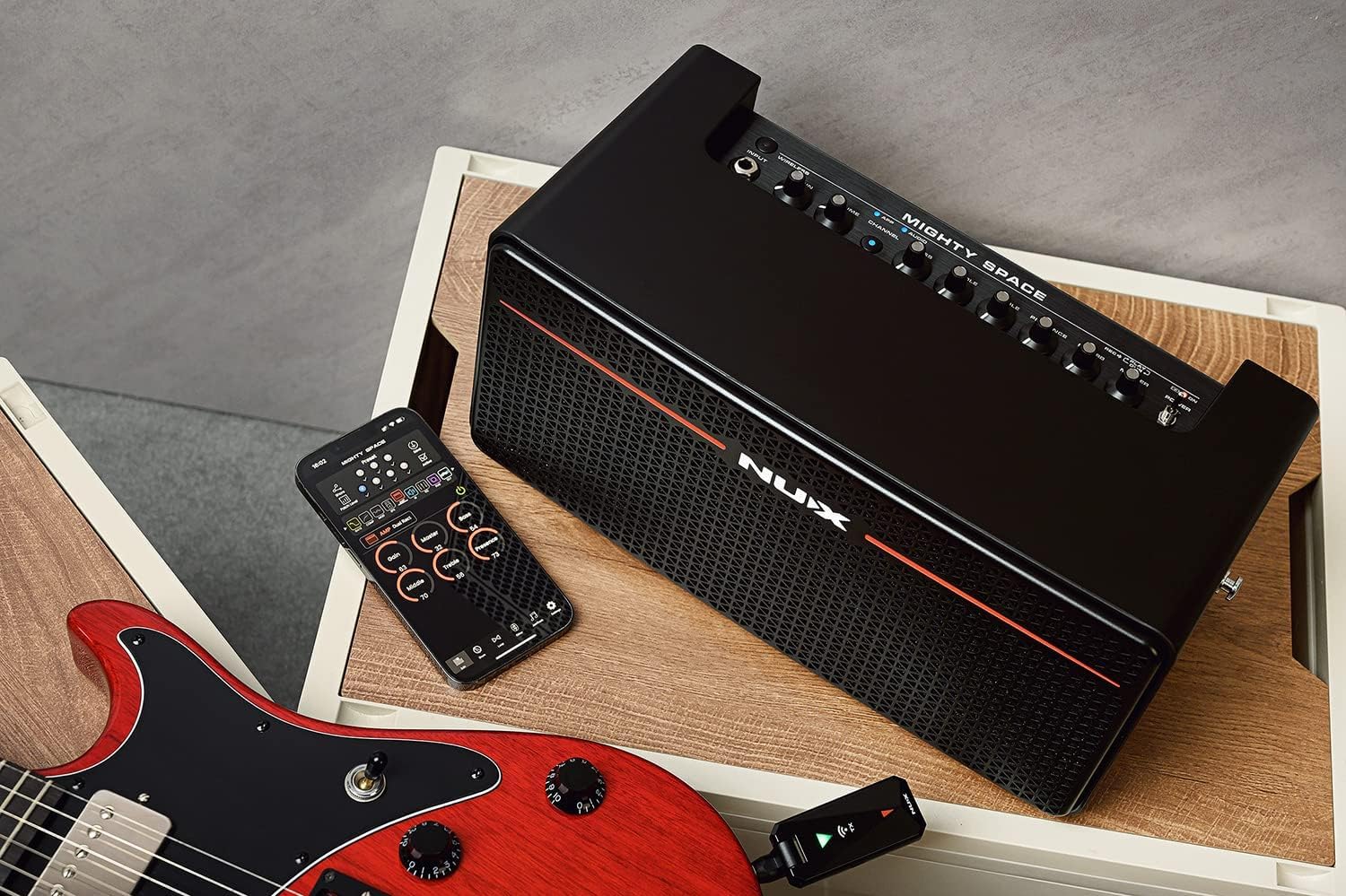 Nux Mighty Space Drahtloser Modeling Verstärker für Gitarre und Bass + keepdrum Klinkenkabel
