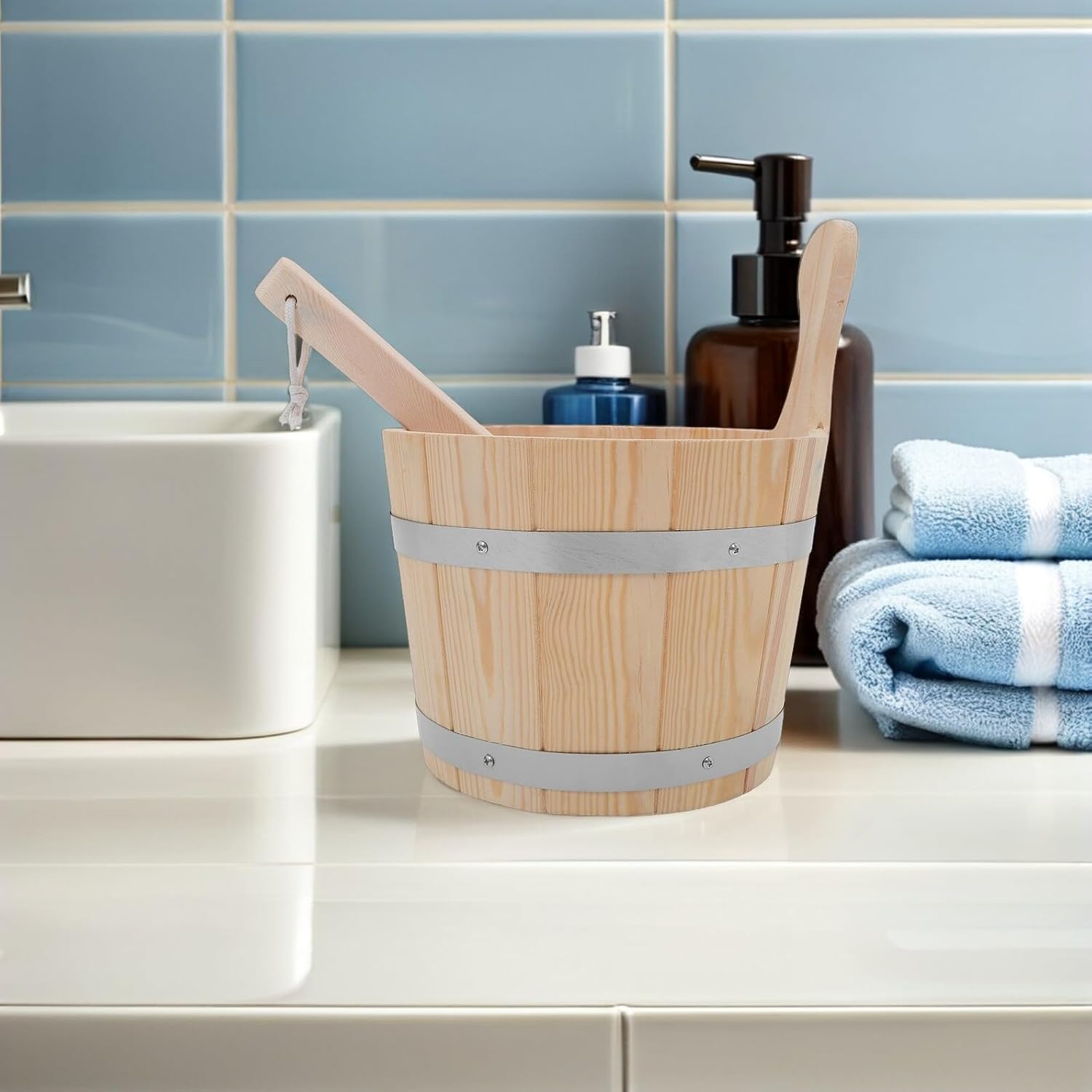 Wood Sauna Bucket and Water Scoop 5l with Handle for Home Steam Room Bath Sauna Accessories Barrel Spoon Set