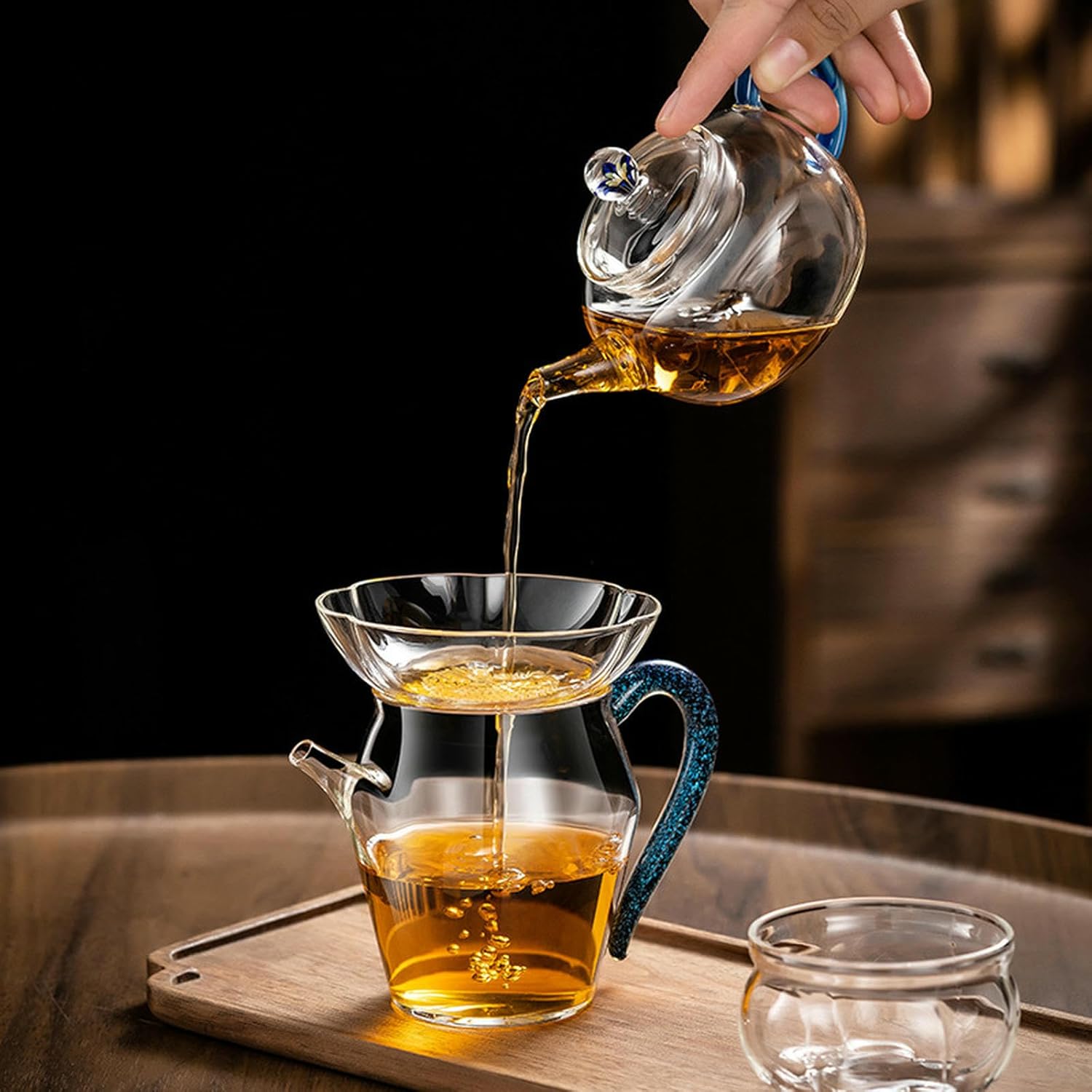 Handmade tea filter, punched glass integrated tea strainer - Huazhu tea strainer (transparent)