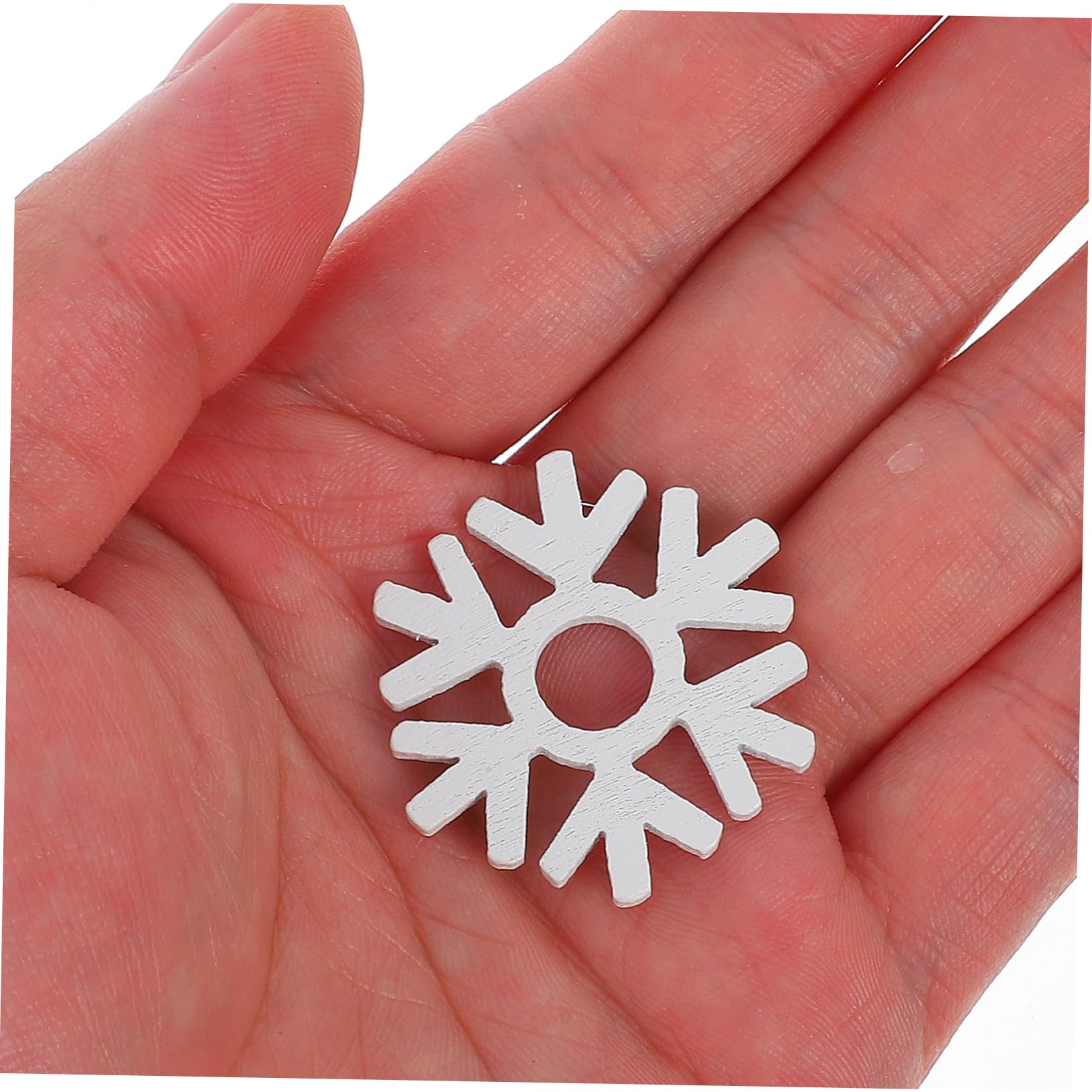 Cabilock 100 Pièces De Tranches De Bois De Flocons De Neige De Noël : Tranches De Bois Suspendues en Bois pour Arbre De Noël Vierge À Peindre Étiquettes De Flocons De Neige De Noël pour