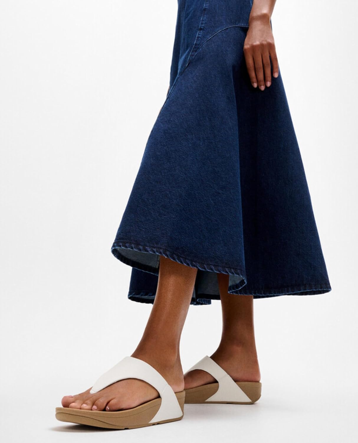 FitFlop I88024-060 LULU Leather Toepost White US08 - Image 2