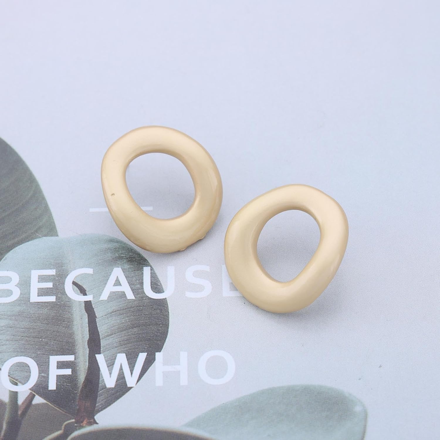 Minimalist Gold Hollow Circle Earrings Large Circle Geometric Earrings Chunky Open Circle Stud Earrings Circle Round Earrings Jewelry for Women - Image 6