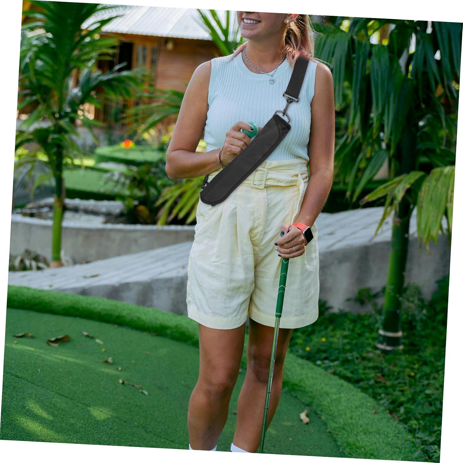 KOMBIUDA Portable Mini Golf Bag for Men and Women Lightweight Travel Golf Club Carrier Adjustable Strap for Driving Range and Travel