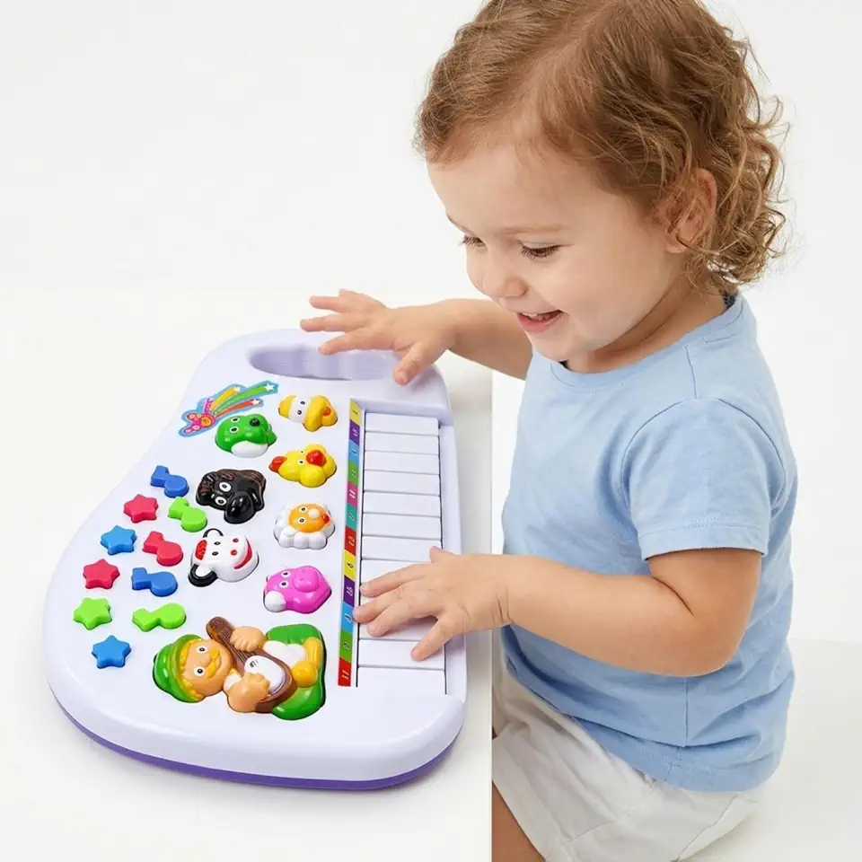 Piano Teclado Infantil Musical Fazendinha com Sons Eletrônicos, Luzes e Animais – Brinquedo Educativo para Crianças a Partir de 1 Ano e Alça Portátil