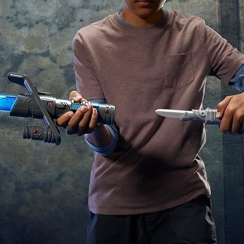 Miniatura 15 de STAR WARS Lightsaber Forge Ultimate Mandalorian Masterworks Set, sable de luz electrónico con licencia oficial, juguetes para niños y niñas, más de