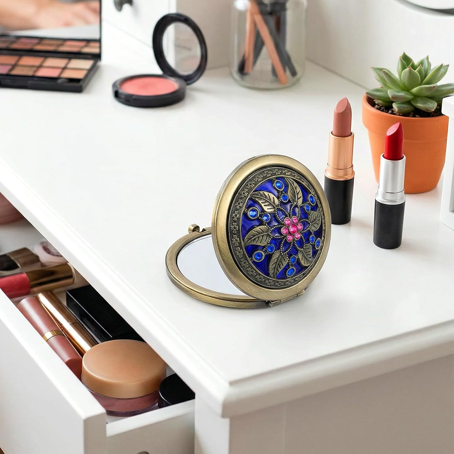 8 Pcs Vintage Foldable Mirror Metal Vanity Mirror Travel Makeup Mirrors Double Sided Compact Cosmetic Mirrors for Travel and Daily Use (Random Style)