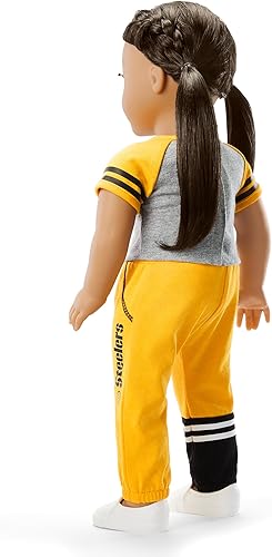 Miniatura 3 de American Girl Pittsburgh Steelers - Conjunto y accesorios para fanáticos de muñecas de 18 pulgadas, negro y amarillo, 6 piezas, a partir de 6 años