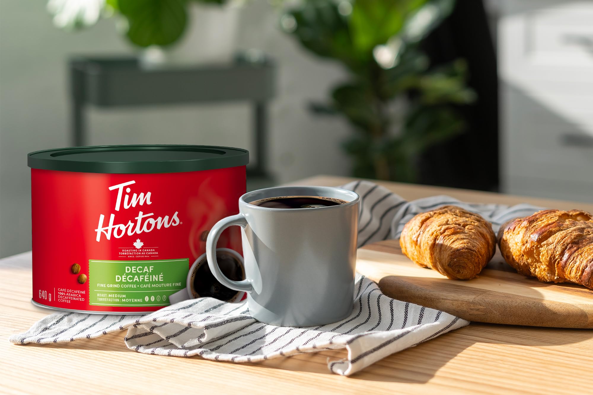 Tim Hortons Decaf Ground Coffee 640g {Imported from Canada} product thumbnail 5