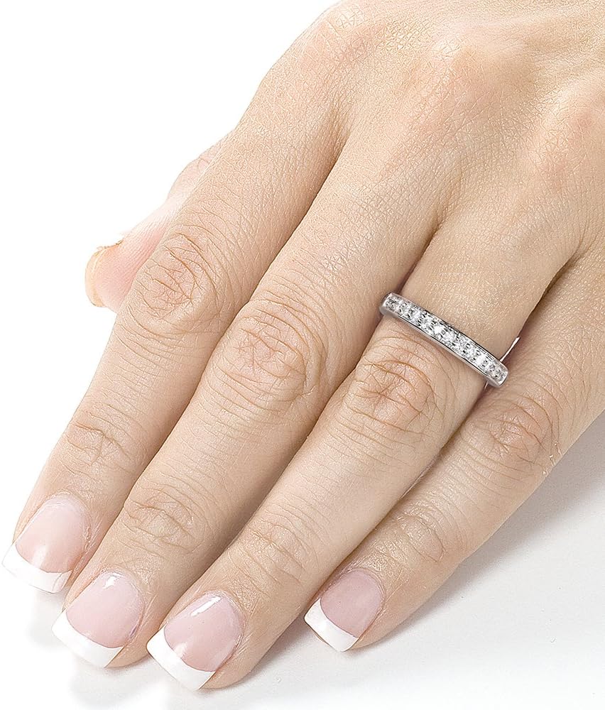 Kobelli Round-cut Diamond Wedding Band 1/5 Carat (ctw) in 14k White Gold - Image 5