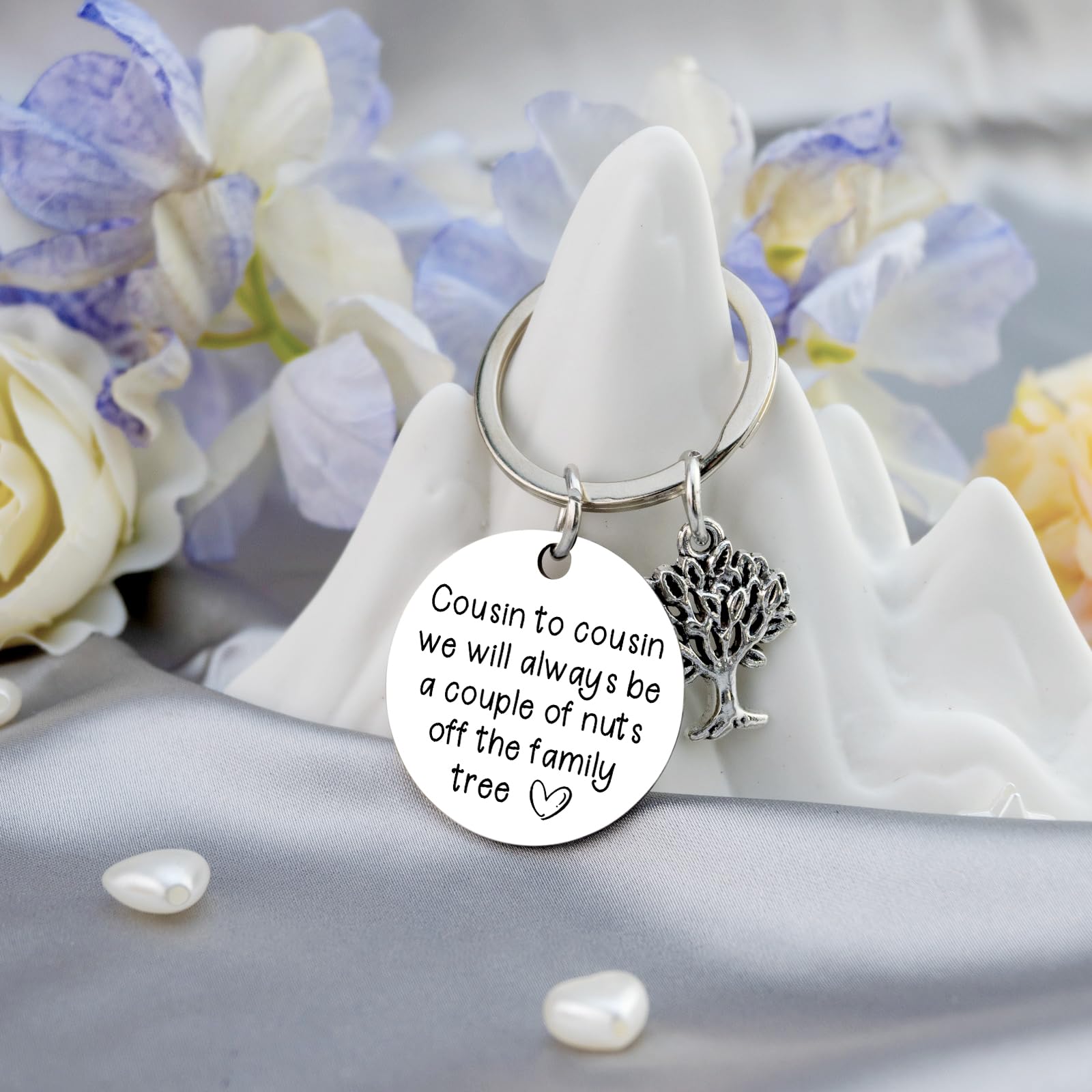 Cousin Gifts for Women Men Best Cousin Keychain Funny Gifts for Cousins Sister Brother Birthday Valentines Day Thanksgiving Christmas Gift for Cousins Sister Gift for Her