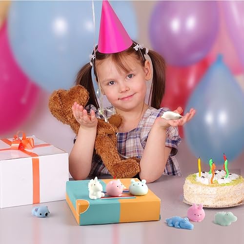 Miniatura 4 de KUUQA 30 piezas de juguetes de animales para apretar, lindo gato, panda, rellenos de huevos de Pascua, mini juguetes suaves para aliviar el estrés,