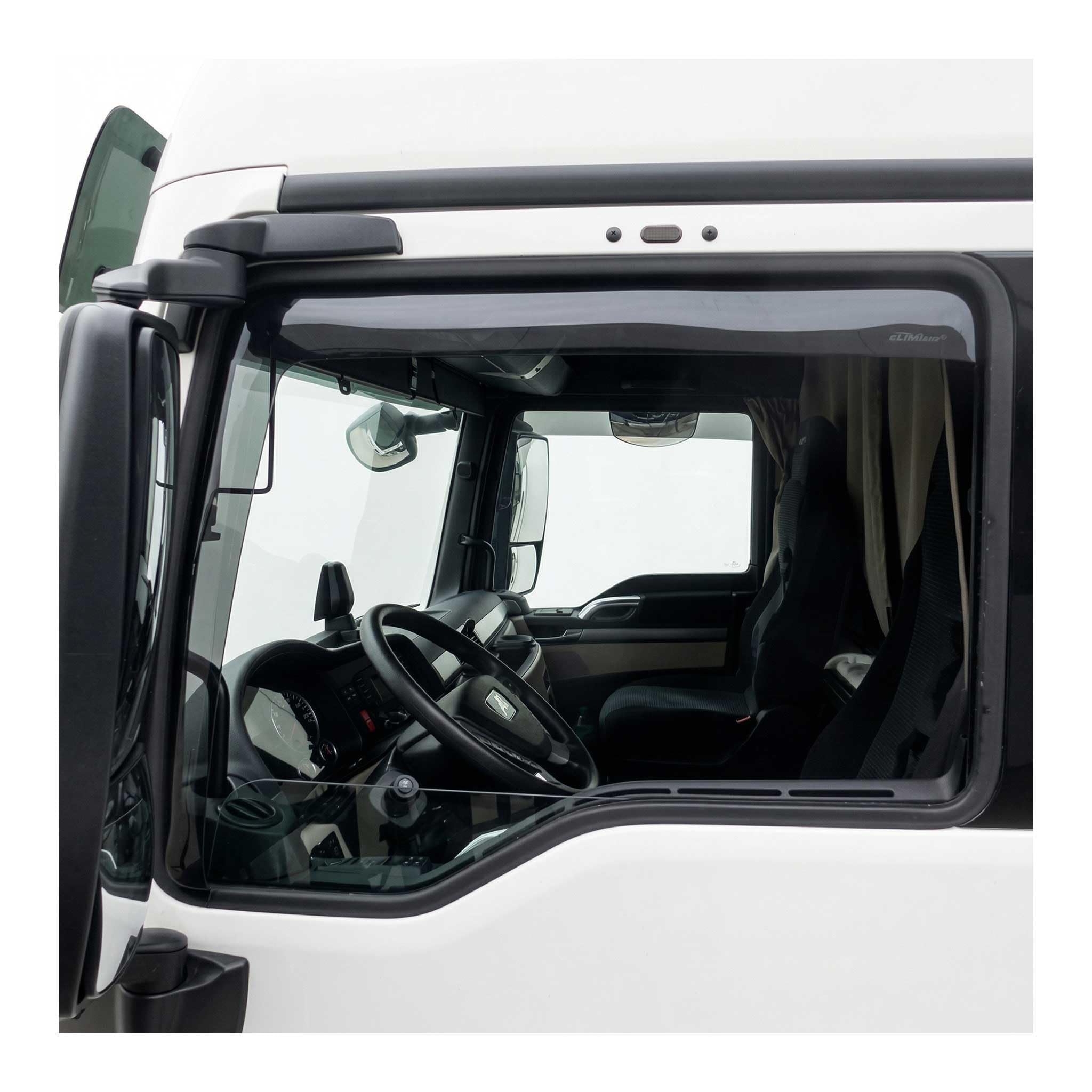 Déflecteurs de vent et de pluie compatibles avec Man TGX 2007-2024 - En acrylique foncé - 2 pièces