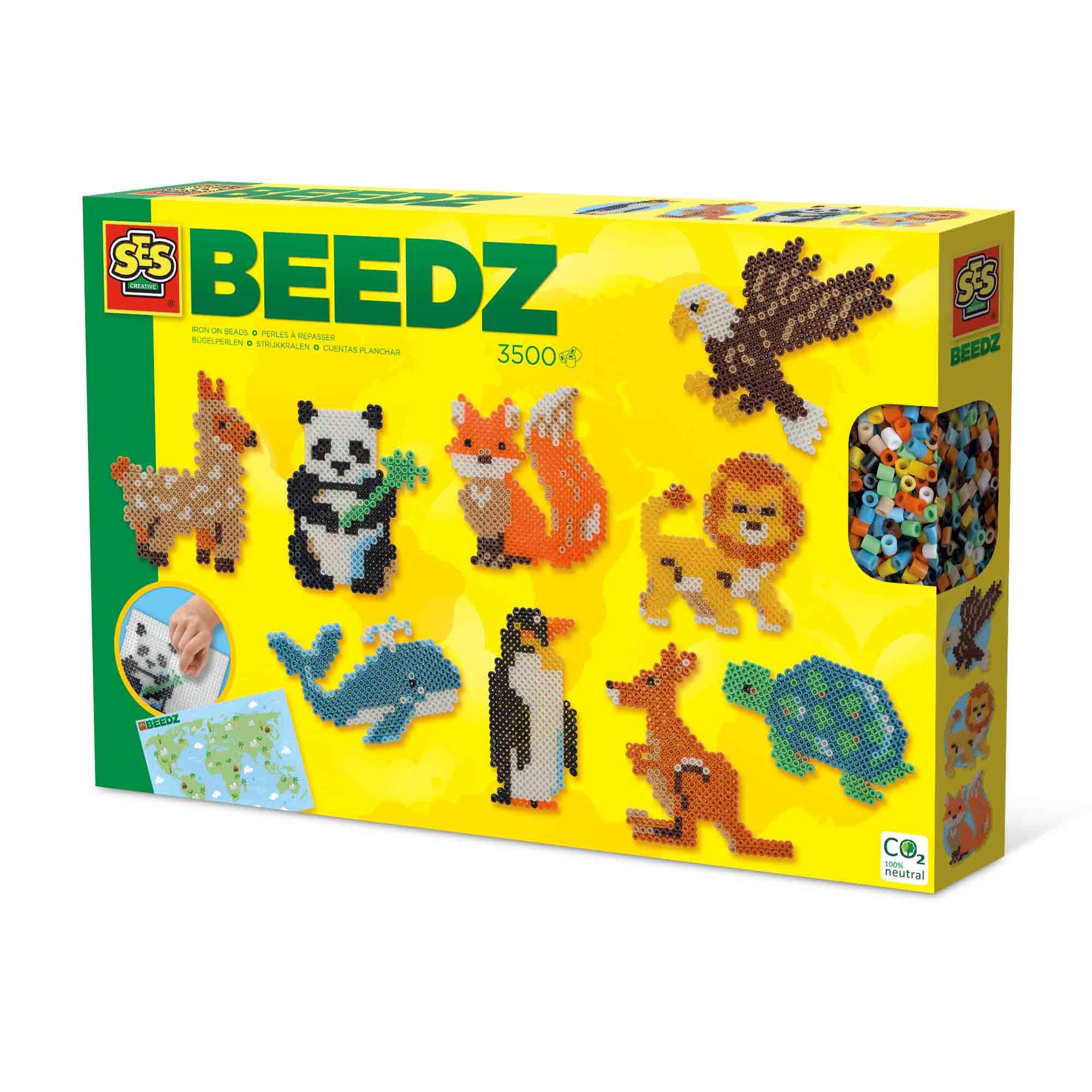 SES Creative | Perles à Repasser Animaux du Monde | Kit Créatif Enfant 5 Ans+ | 3500 Perles + Carte du Monde + Plaque | Activité Éducative Géographie | Idée Cadeau Bricolage Continent