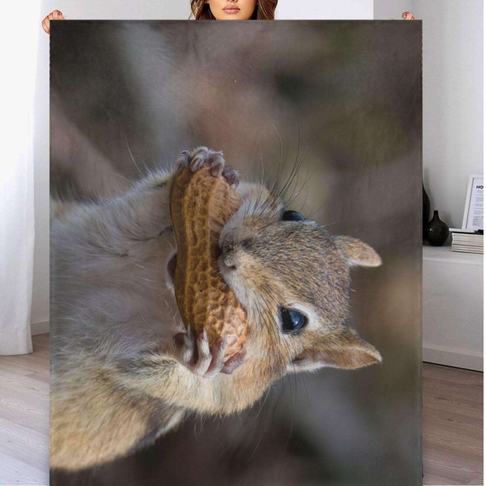 QUGRL Throw Blanket for Couch Bed 60x90 Inches Autumn Chipmunk Peanut Soft Cozy Flannel Fleece Blankets Rustic Fall Decorative Lightweight Warm Fuzzy Blankets & Throws for Sofa Chair