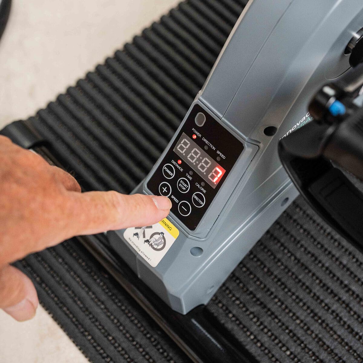 Velora Pédalier Électrique Assisté Bras et Jambes Mini Vélo d'Appartement Motorisé 12 Vitesses 5 Programmes Pédalage Bidirectionnel Écran LCD Tapis Antidérapant Télécommande