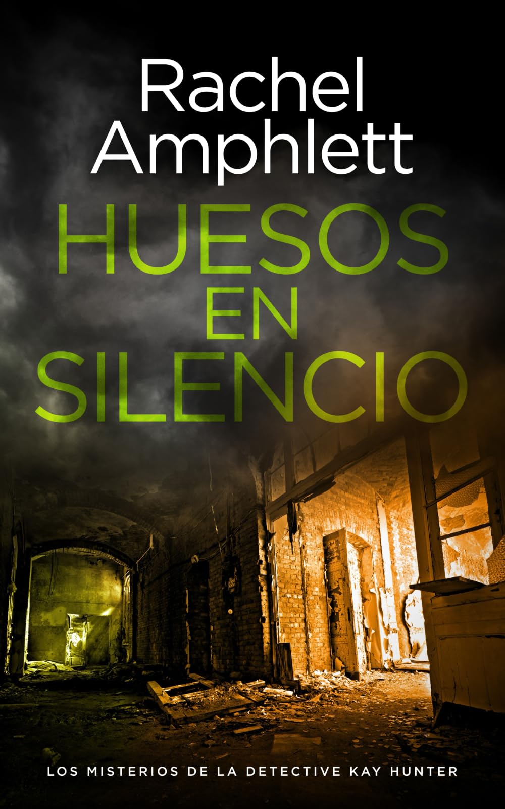 Huesos en silencio (Los misterios de la detective Kay Hunter)
